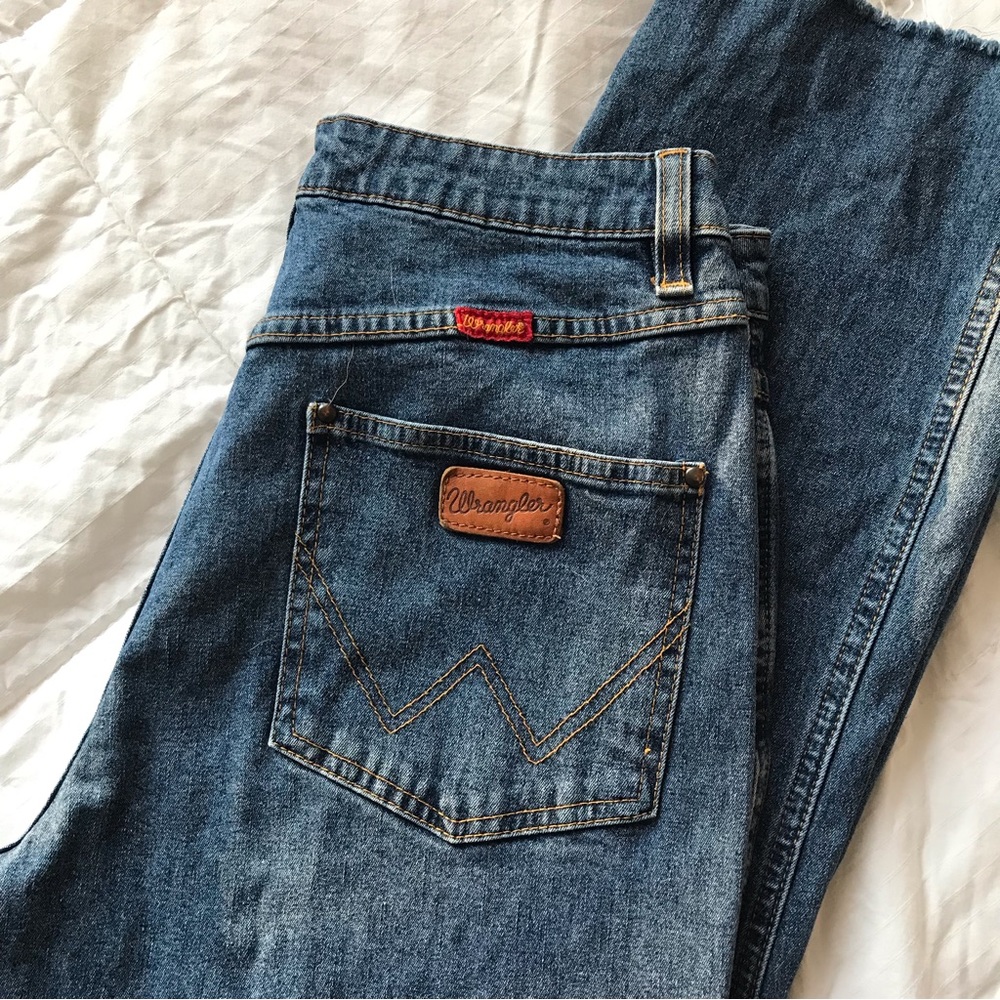 Size 28 vintage Wrangler jeans